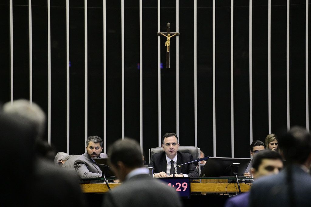 Congresso aprova LDO com meta de déficit zero, e orçamento será votado na quinta-feira