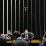 Congresso aprova LDO com meta de déficit zero, e orçamento será votado na quinta-feira