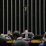 Congresso aprova LDO com meta de déficit zero, e orçamento será votado na quinta-feira