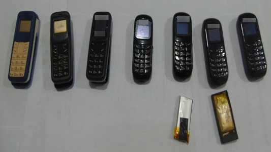 Preso já tinha expelido outros seis aparelhos celulares