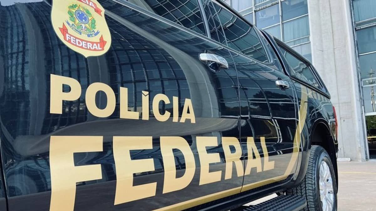 Mineiros procurados pela Interpol são presos ao desembarcarem em Confins  