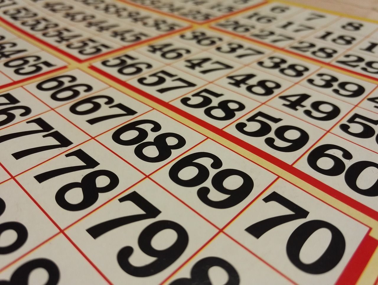 Mais de 100 pessoas são detidas em jogo de bingo ilegal em Contagem