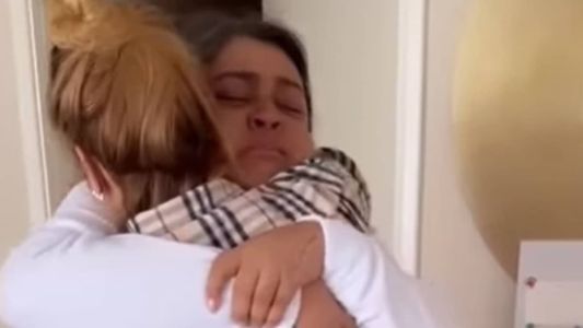 Preta Gil e Carolina Dickmann em reencontro emocionante