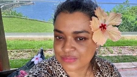 Preta Gil está tratando um câncer no intestino