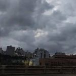 Previsão do tempo: feriado de segunda-feira (1º) será de céu nublado e chuva em BH e Minas Gerais