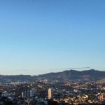 Previsão do tempo: sábado será de céu claro com baixa umidade e calor em Belo Horizonte  