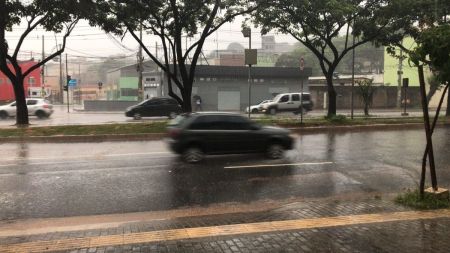 Previsão é de pancadas de até 30 milímetros