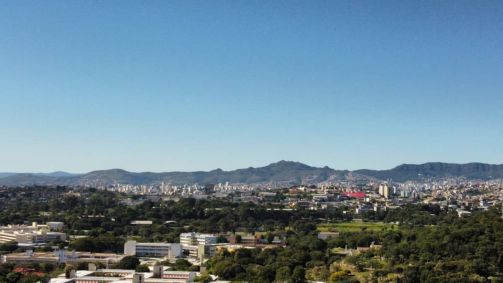 Previsão para Belo Horizonte é de céu claro a parcialmente nublado e faz calor à tarde