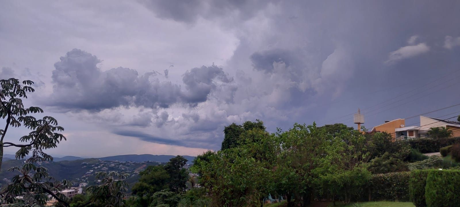Calor em Minas e temporais em São Paulo: confira a previsão do tempo para o Brasil