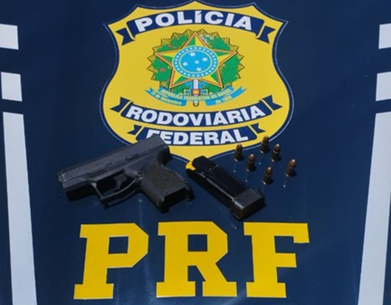Homem é preso na véspera de Natal caminhando com arma de fogo em plena BR-381