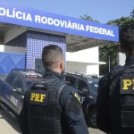 Mulher morre atropelada ao tentar atravessar a Fernão Dias, em Betim