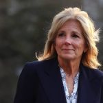 Esposa de Biden manda “corações” sobre decisão do marido de desistir da candidatura nos EUA