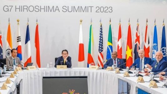 Primeira reunião da cúpula estendida do G-7 foi realizada neste sábado