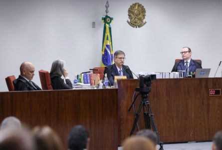 Primeiro dia do julgamento do ex-presidente Jair Bolsonaro na Primeira Turma do STF