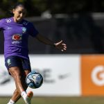 Debinha comenta segunda convocação para a Copa do Mundo: 'Motivação maior'