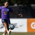 Debinha comenta segunda convocação para a Copa do Mundo: 'Motivação maior'