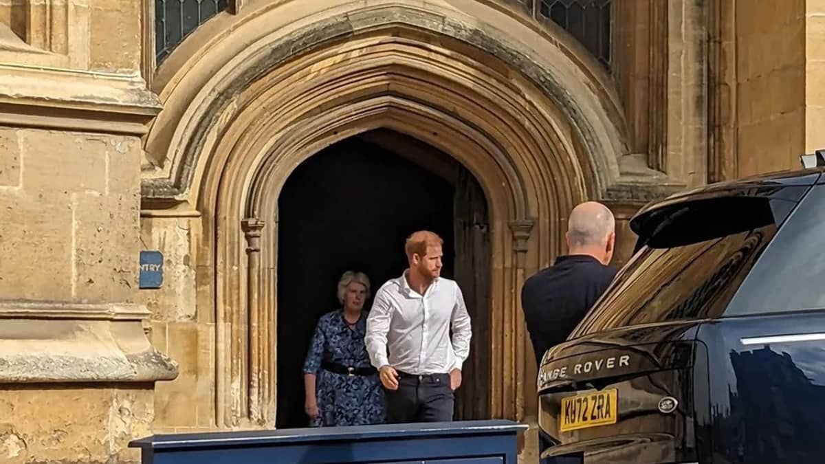 Príncipe Harry visita Castelo de Windsor secretamente um ano após morte da rainha 