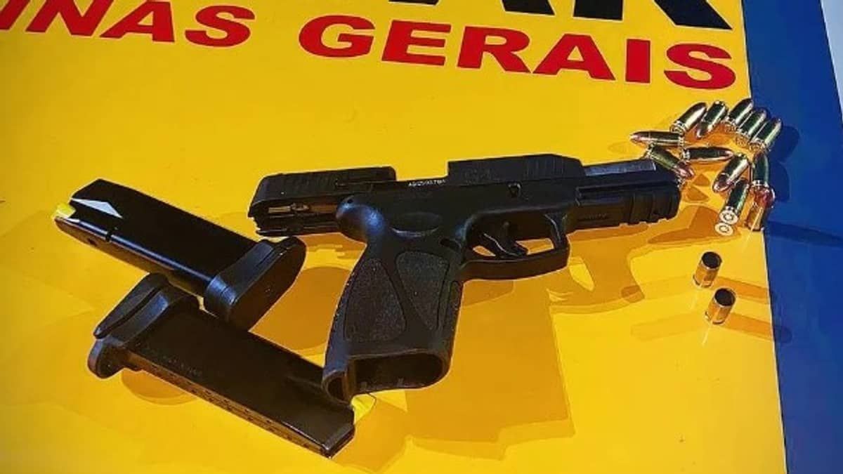 Vereador é preso com arma de fogo e sinais de embriaguez no interior de Minas