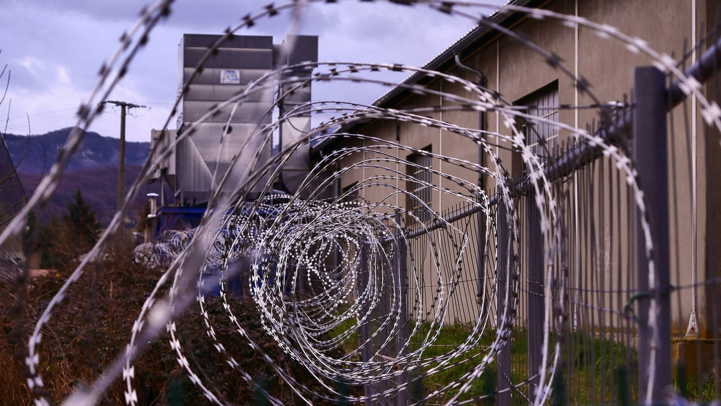 EUA prende homem suspeito de traficar vinte mil imigrantes ilegais