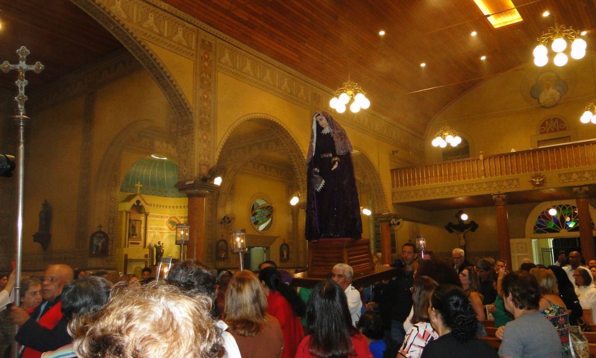 Procissão do Depósito marca Segunda-feira Santa na Arquidiocese de JF
