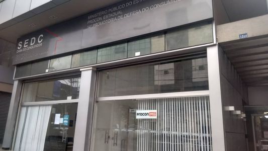 Procon de Minas Gerais instautou um inquérito e considerou a propaganda da empresa como enganosa