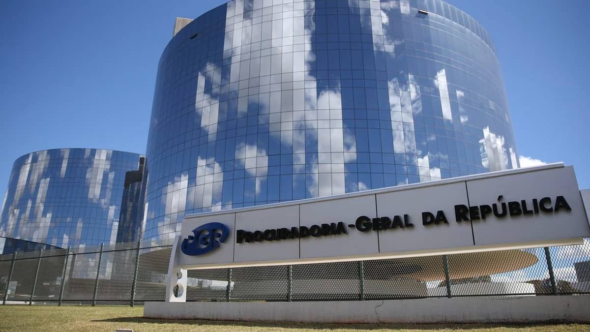 PGR considera inconstitucional perdão a partidos que descumpriram cotas racial e de gênero