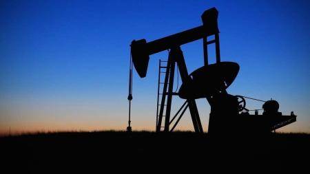 Produtores de petróleo buscam acordo para impulsionar preços