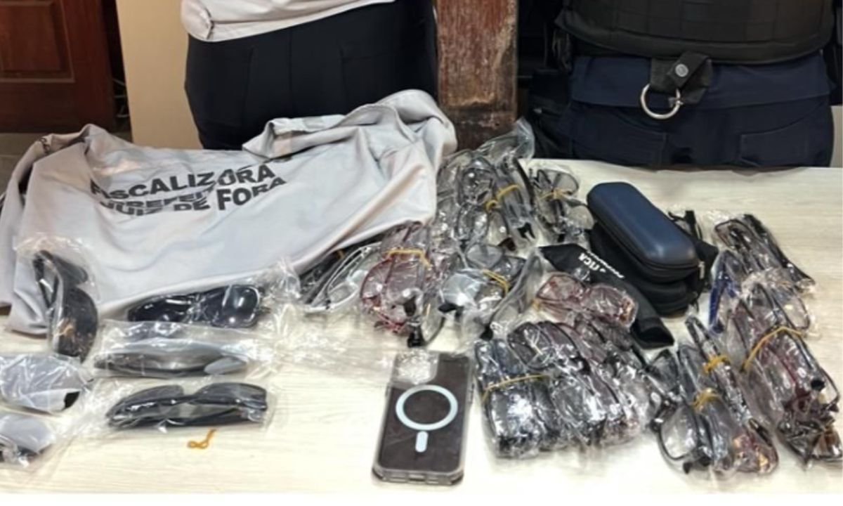 Operação Comércio Legal apreende produtos irregulares no Centro de JF