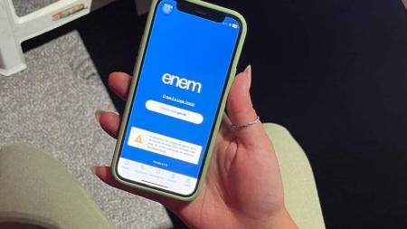 Professor de cursinho popular detalha desafios de jovens para prestar Enem em 2023