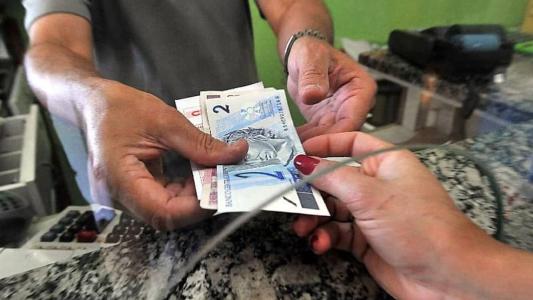 Programa permite renegociação de dívidas e limpa o nome de quem deve até R$ 100