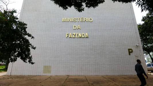 Projeção do Ministério da Fazenda prevê crescimento do PIB em 2,5% para este ano