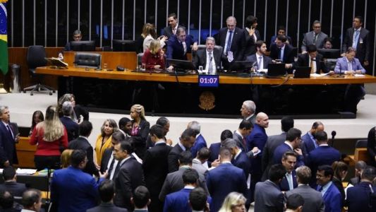 Projeto do arcabouço fiscal foi aprovado nesta terça-feira (23), em 1º turno