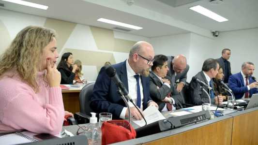 Projeto foi analisado na Comissão de Administração Pública na tarde desta terça-feira (20)
