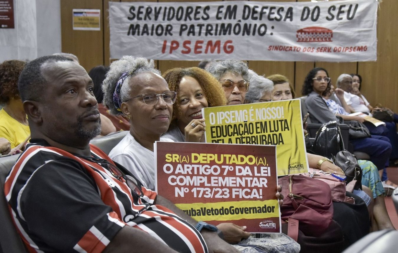 Após reajuste, próxima batalha de Zema com servidores é mudança no Ipsemg e IPSM