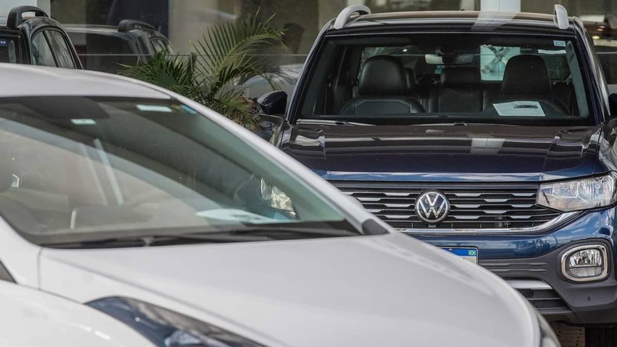 Cleitinho quer isenção de IPVA no ano da compra de carro zero quilômetro