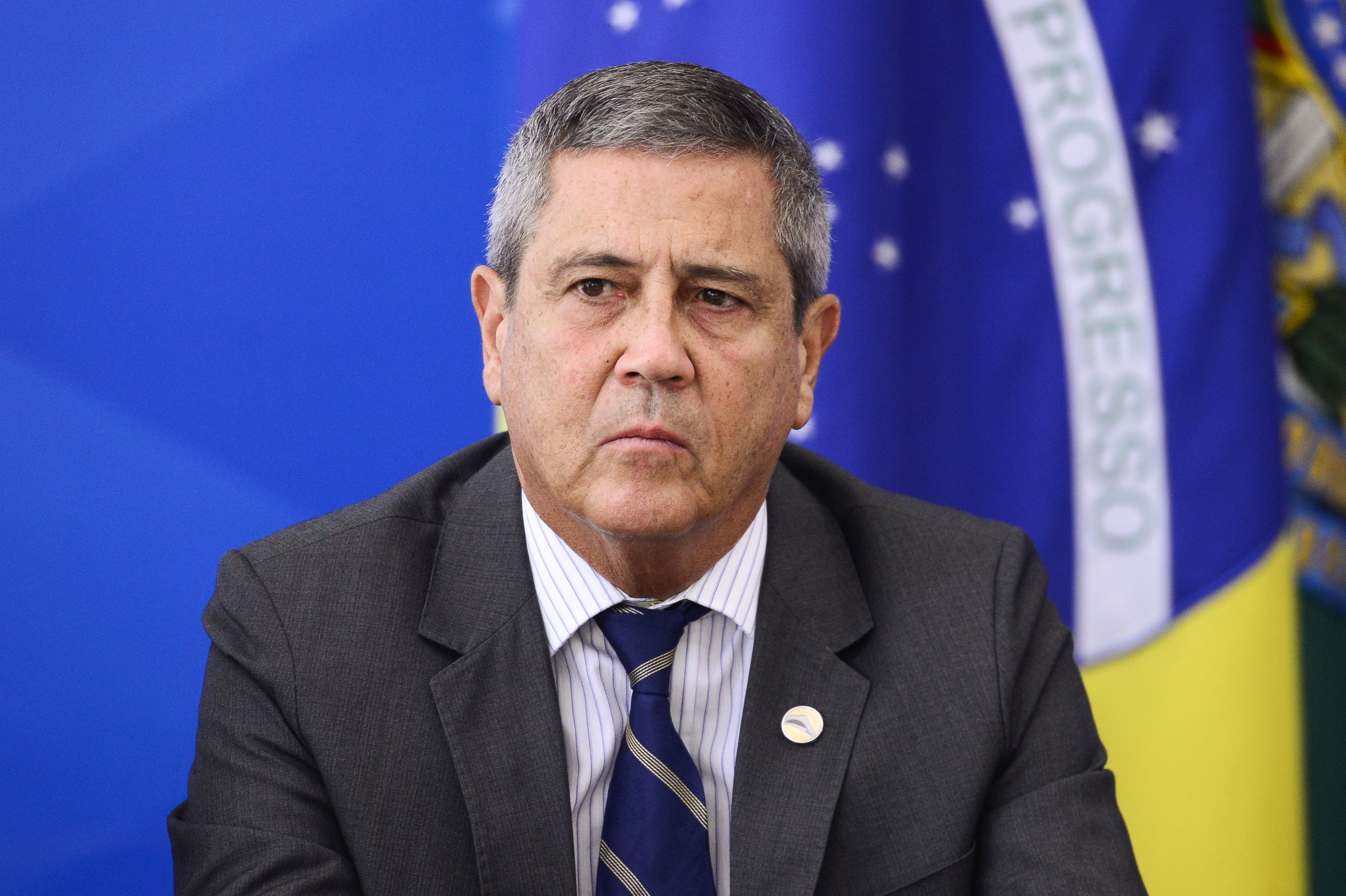 Moraes mantém prisão de Braga Netto