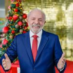 Em pronunciamento, Lula alfineta Bolsonaro, cita tarifaço e enfatiza combate à pobreza