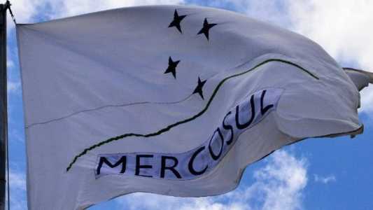Proposta quer eliminar roaming no Mercosul
