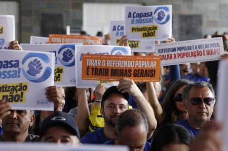 Servidores da Copasa lotaram a Assembleia contra a privatização da companhia na última quarta-feira (23)