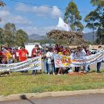 Professores, sindicalistas e bolsonaristas fazem protesto durante visita de Lula em fábrica de Nova Lima