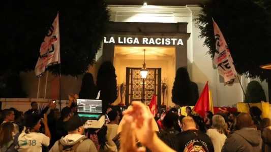 Protesto reúne movimentos sociais e ativistas antirracistas