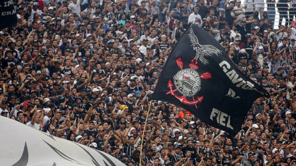Gaviões da Fiel convoca protesto contra a diretoria do Corinthians