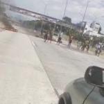 Veja imagens do protesto que fecha a MG-10, na Grande BH