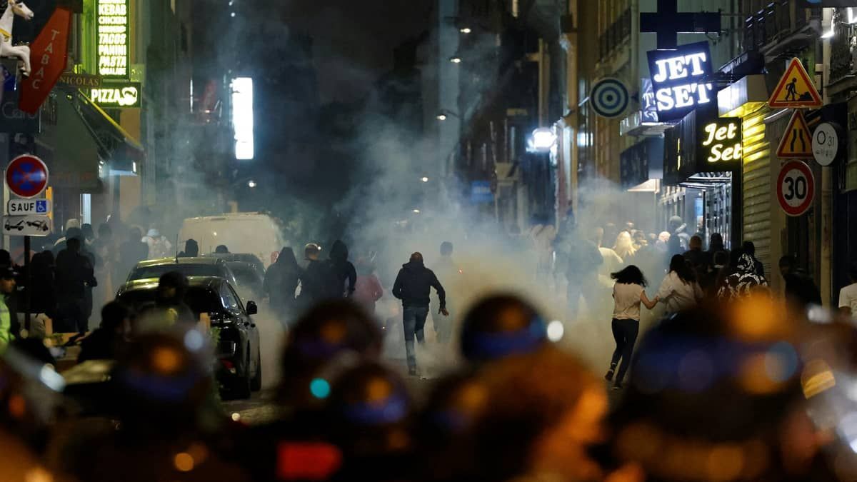 França: novos protestos violentos deixam mais de 700 detidos