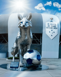 "Nada melhor do que se sentir em casa", escreveu o Cruzeiro