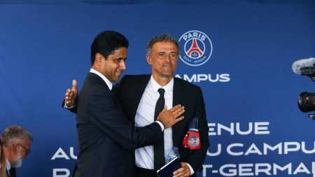 PSG anuncia novo técnico