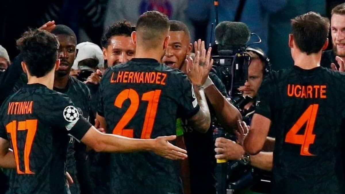 Mbappé marca e PSG vence Borussia Dortmund em estreia na Champions League