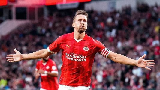 PSV busca primeira vitória na Champions