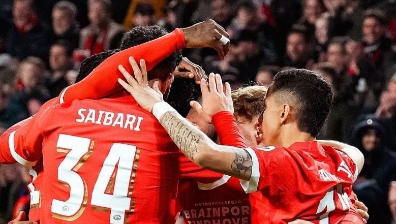 Arsenal e PSV empatam e garantem vaga nas oitavas de final da Champions League