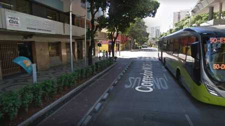 Público reclama da falta de acessibilidade da unidade Santos Dumont do Detran-MG